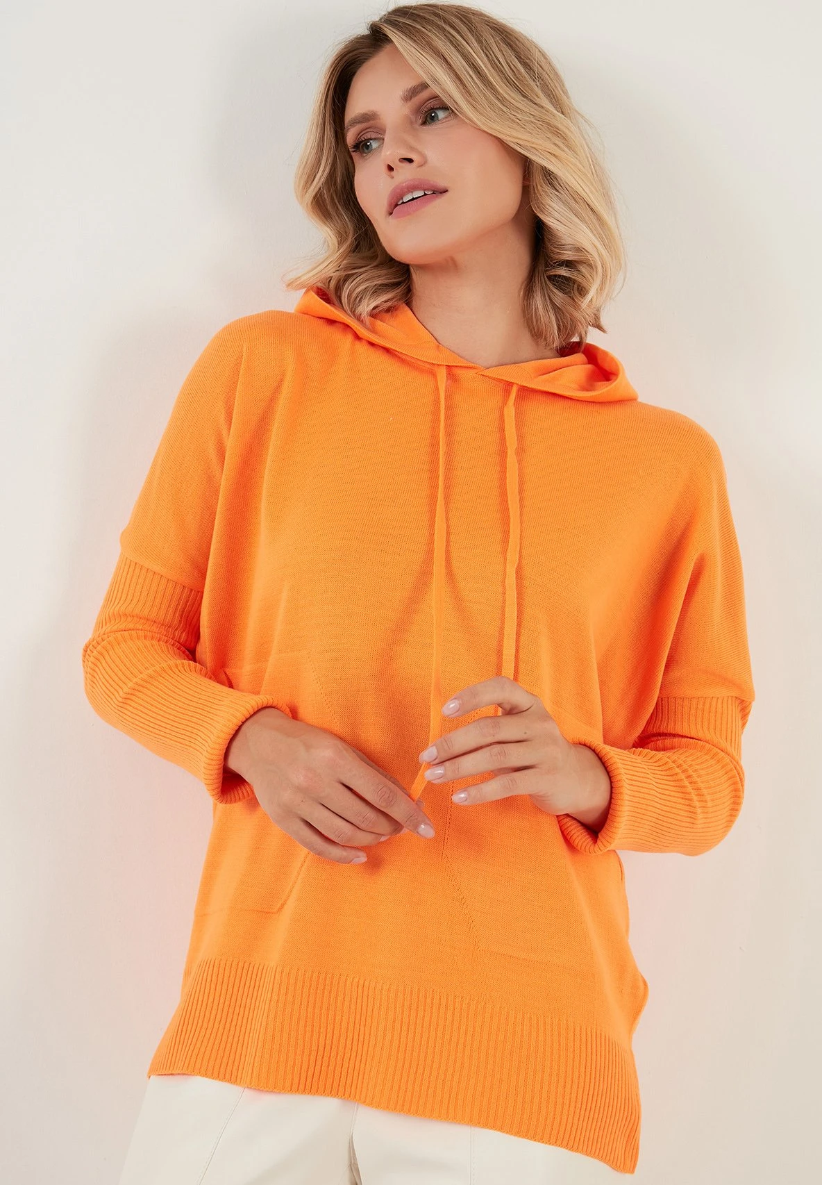 LELA Regular Fit - Jersey Con Capucha - Orange 9 LELA Regular Fit - Jersey Con Capucha - Orange - Imagen 7