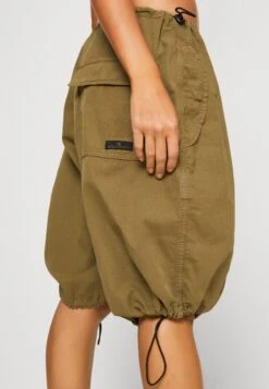 BDG Urban Outfitters Baggy Longline- Shorts - Khaki 13 BDG Urban Outfitters Baggy Longline- Shorts - Khaki -Tienda barata Ulla Popken f44d31c22dbf4c2cbd2823e72d18b651