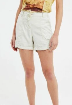 Protest Prtrue- Shorts - Kitoffwhite
