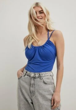 NA-KD Vorne Drapiertes Mit Doppelträgern - Top - Blue 9 NA-KD Vorne Drapiertes Mit Doppelträgern - Top - Blue -Tienda barata Ulla Popken fe91deea19054bbaad258010f4edbba1